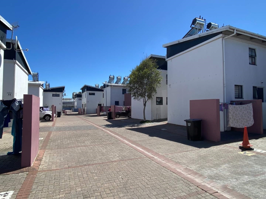 1 Bedroom Property for Sale in Maitland Western Cape
